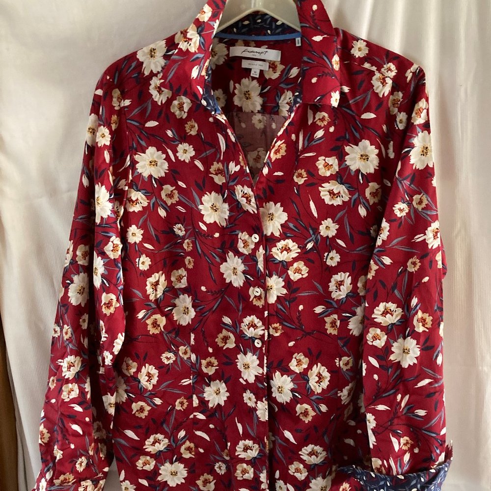 Foxcroft blouse   - size 16   - deep red with large flowers -